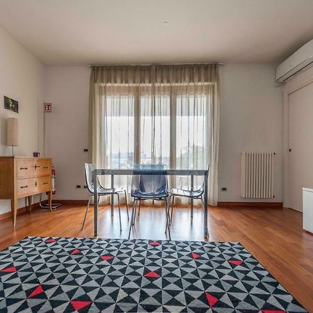 B&B Pierpy Appartamento Pescara Mare Exterior photo